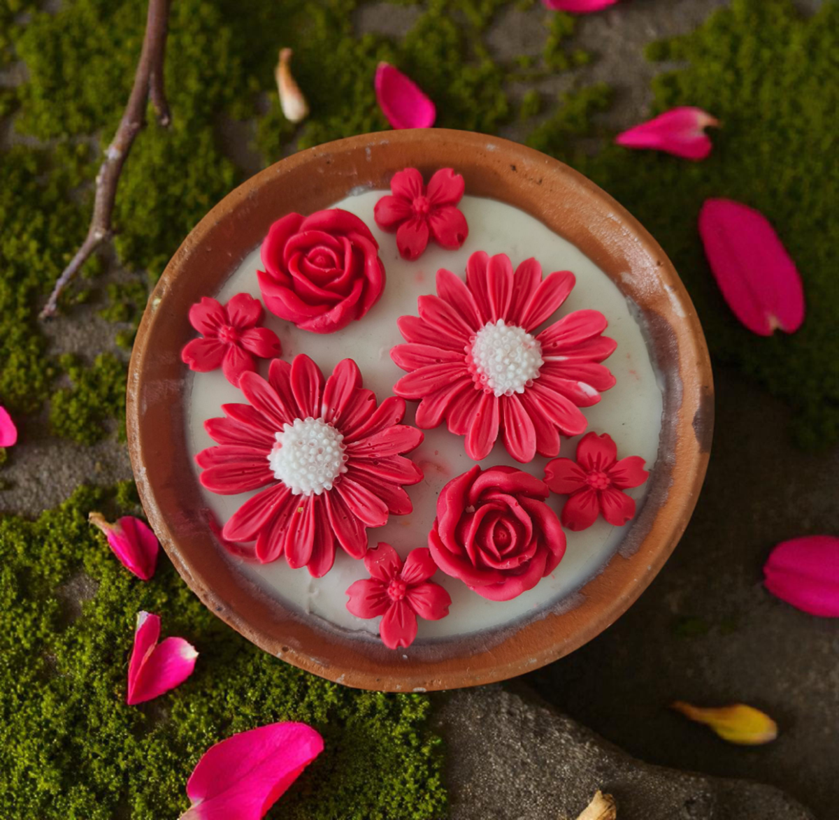 Festive Floral Terracotta Candle