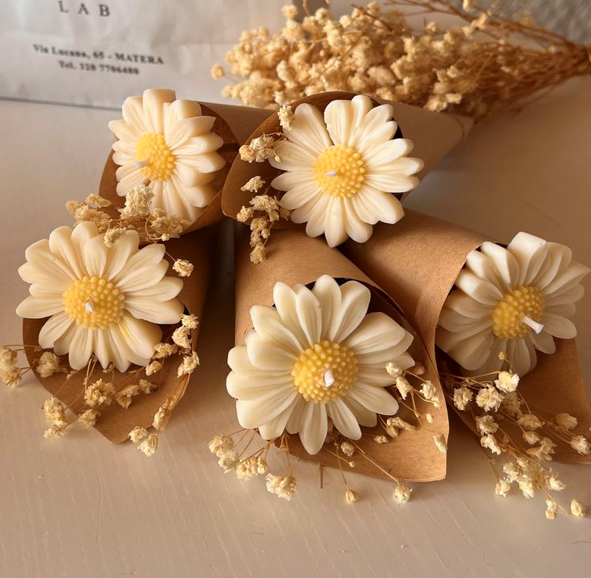 Tiny Daisy Candle Bouquet