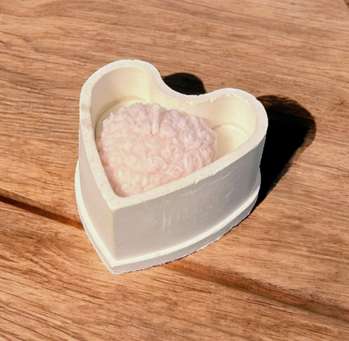 Rose Heart Concrete Bowl Candle